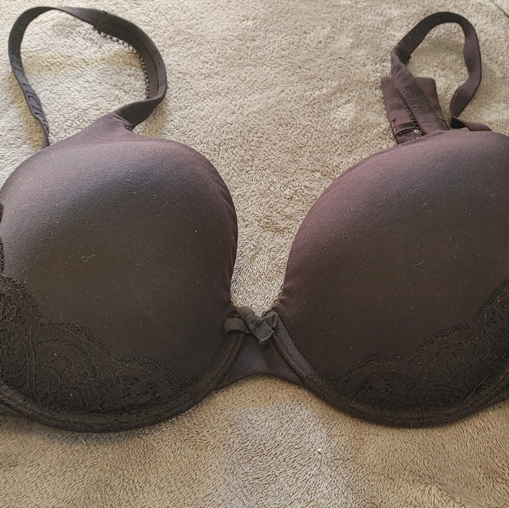 Black victoria secret bra